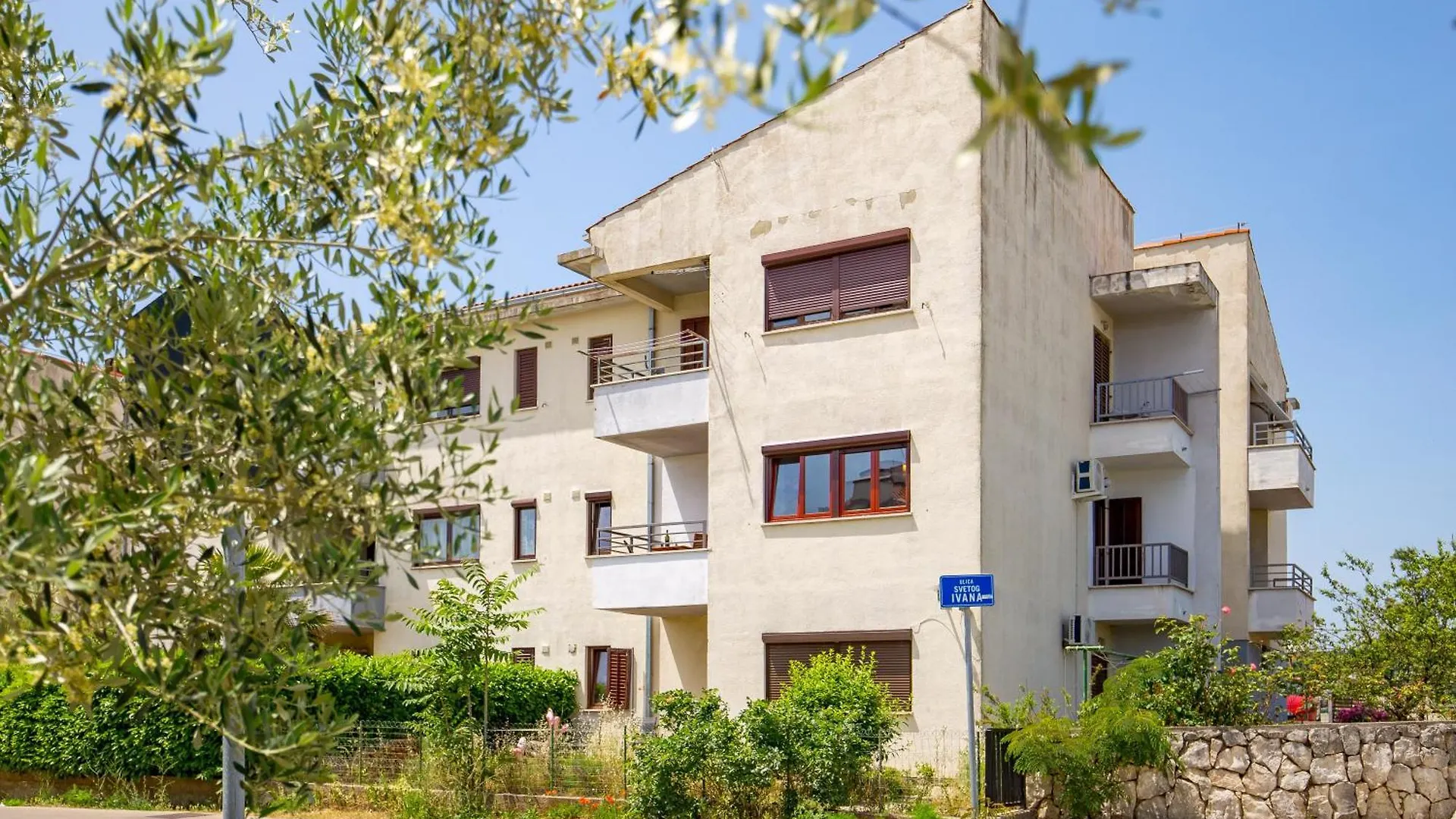Apartment Kety Krk Town